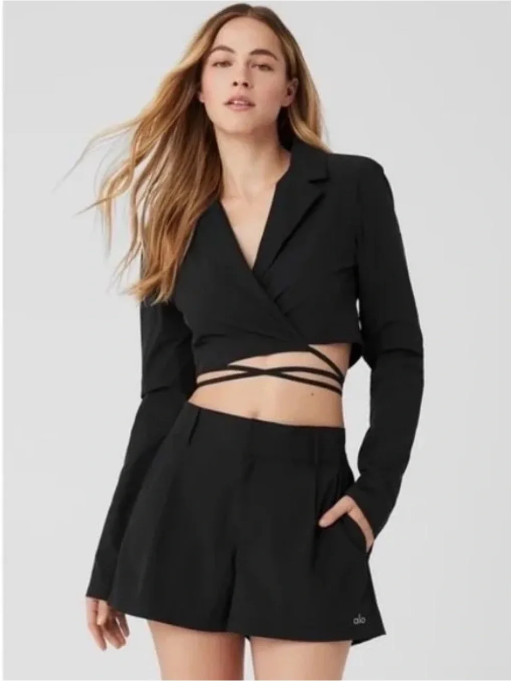 Cropped Alo Blazer